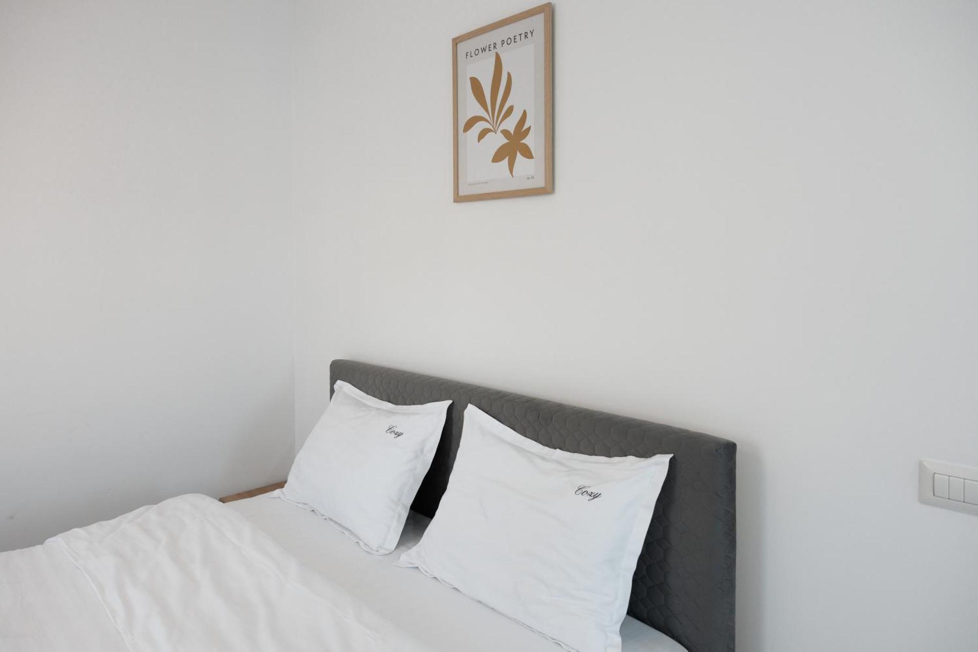 Cozy Aparthotel K Suceava Exterior foto